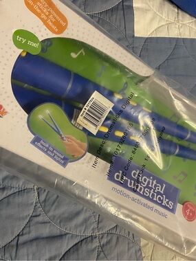GEOFFREY’S TOY BOX 1Pair MOTION-ACTIVATED  Digital Drumstick